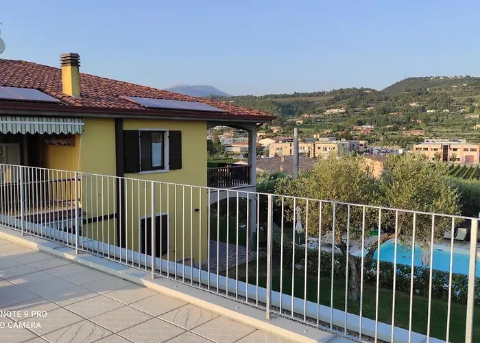 A Апартаменты *