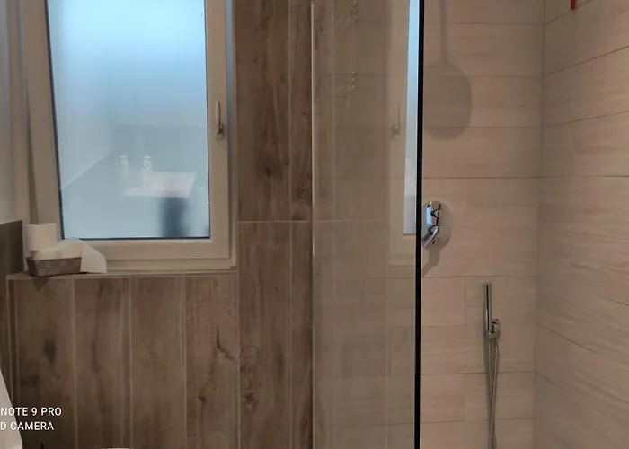 A Апартаменты *