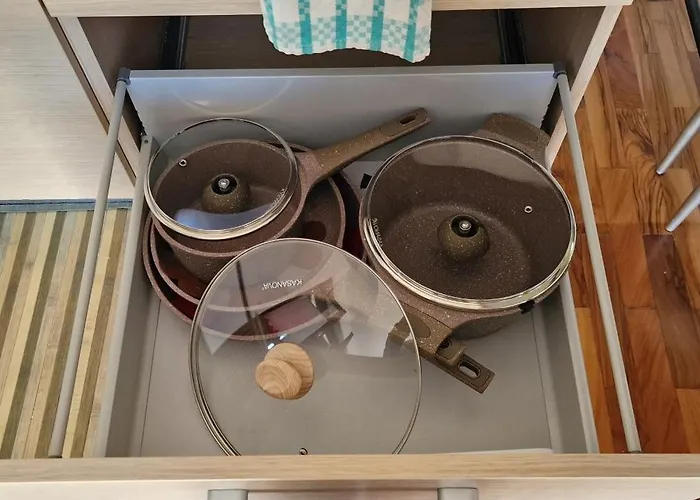 A Апартаменти *